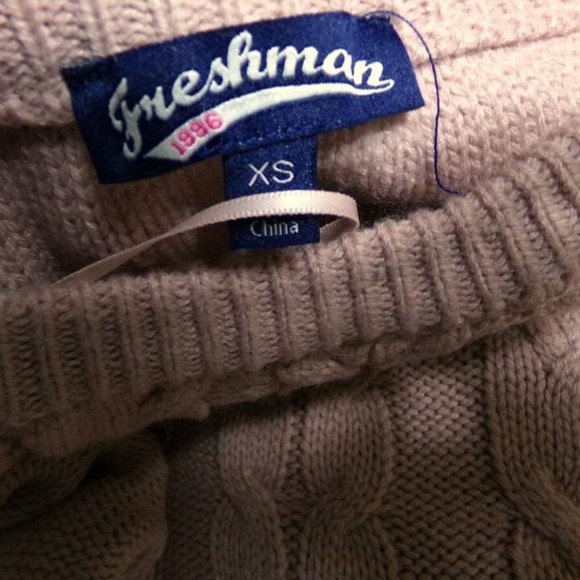 FRESHMAN Cable knit Pearl Beaded Sweater Top XS Pink crop Scoop neck Long Sleev - Picture 10 of 10